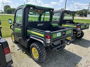 Main image John Deere XUV 835R 5