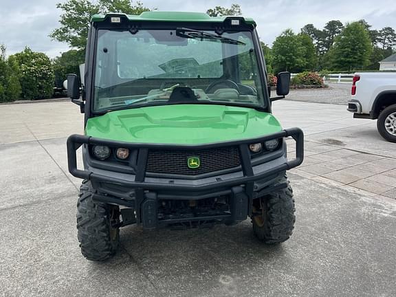 Image of John Deere XUV 835R equipment image 2