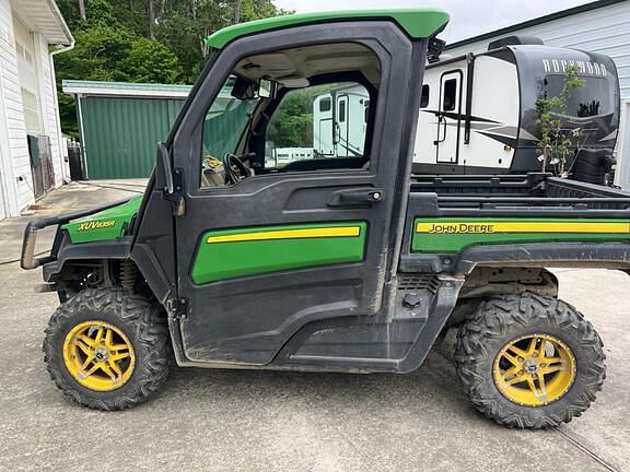 Image of John Deere XUV 835R equipment image 2