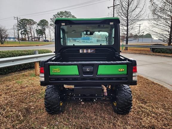 Image of John Deere XUV 835R equipment image 4