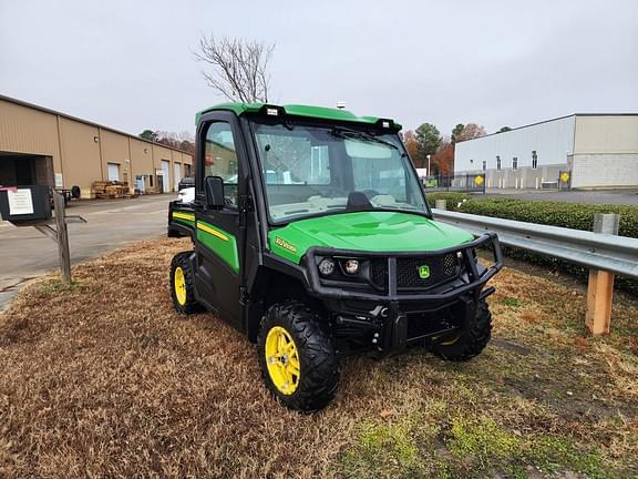 Image of John Deere XUV 835R Primary image