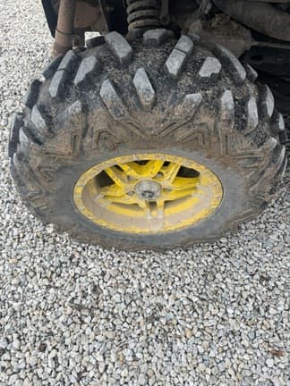 Image of John Deere XUV 835R equipment image 3