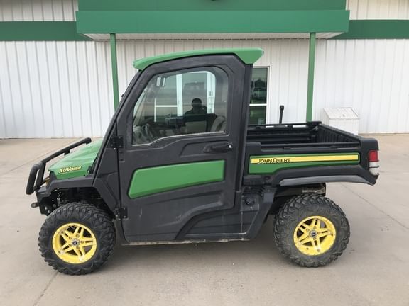Main image John Deere XUV 835R