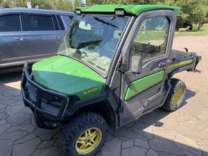 2018 John Deere XUV 835R Image