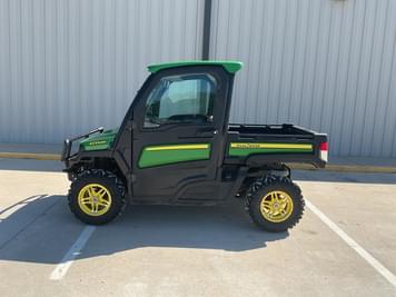 Main image John Deere XUV 835R
