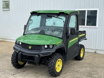 Main image John Deere XUV 835R