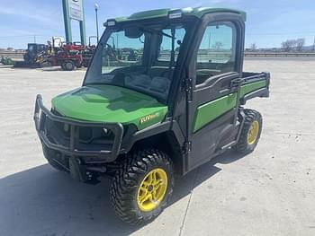 2018 John Deere XUV 835R Equipment Image0