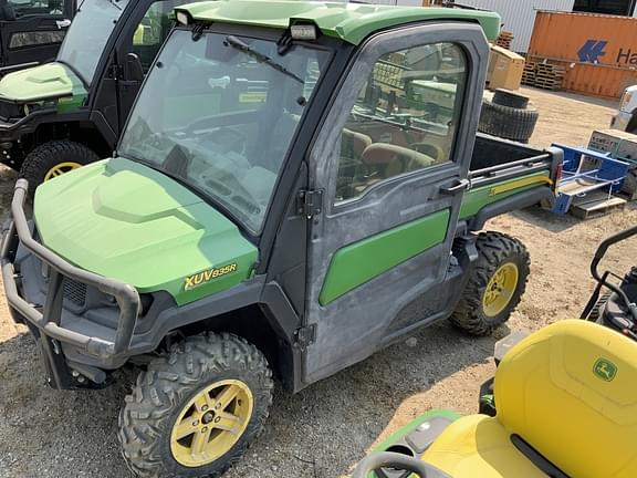 Image of John Deere XUV 835R Image 0