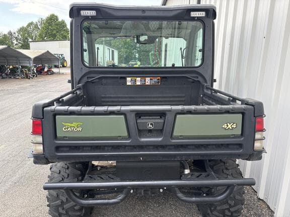 Image of John Deere XUV 835R equipment image 2