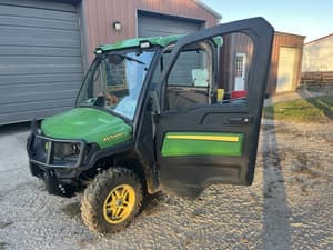 2018 John Deere XUV 835R Image