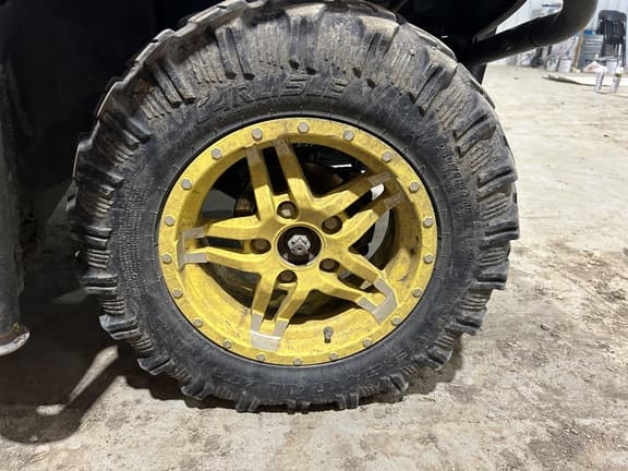 Image of John Deere XUV 835R equipment image 4