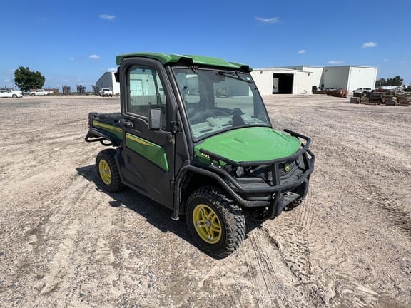 Main image John Deere XUV 835R