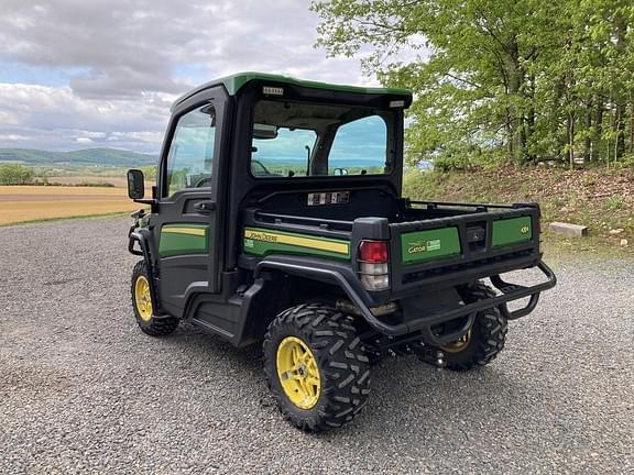 Image of John Deere XUV 835R equipment image 2