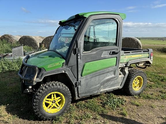 Image of John Deere XUV 835R Image 1