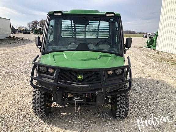 Image of John Deere XUV 835R equipment image 1