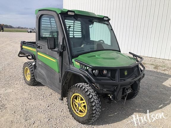 Image of John Deere XUV 835R Primary image