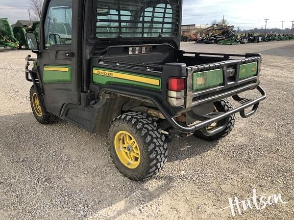 Image of John Deere XUV 835R equipment image 4