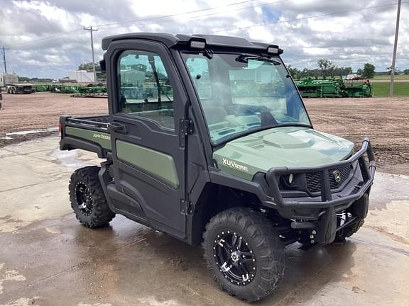 Image of John Deere XUV 835R Primary image