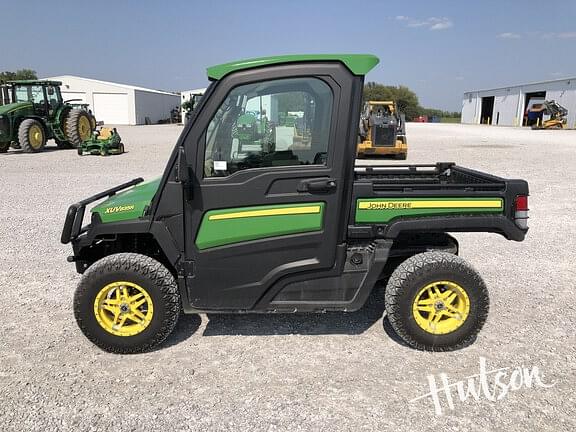 Image of John Deere XUV 835R equipment image 3