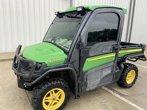 Image of John Deere XUV 835R equipment image 2