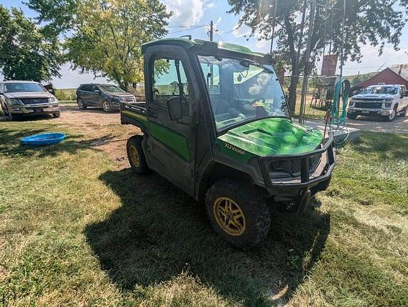 Image of John Deere XUV 835R equipment image 4