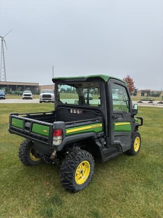 Image of John Deere XUV 835R equipment image 3