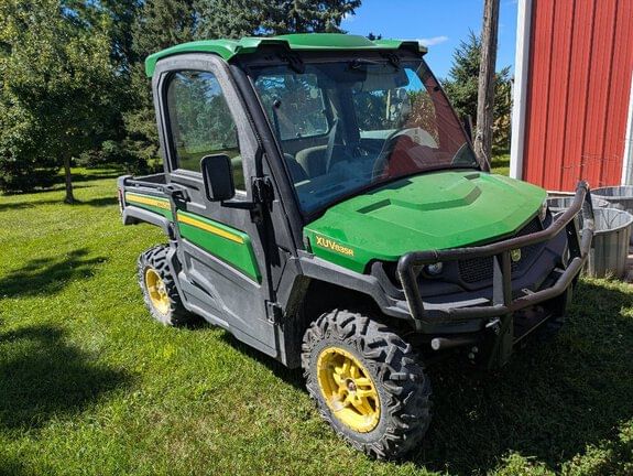 2018 John Deere XUV 835R Equipment Image0