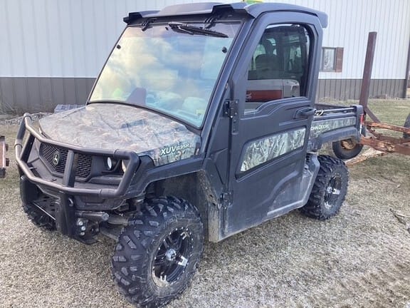 Main image John Deere XUV 835R