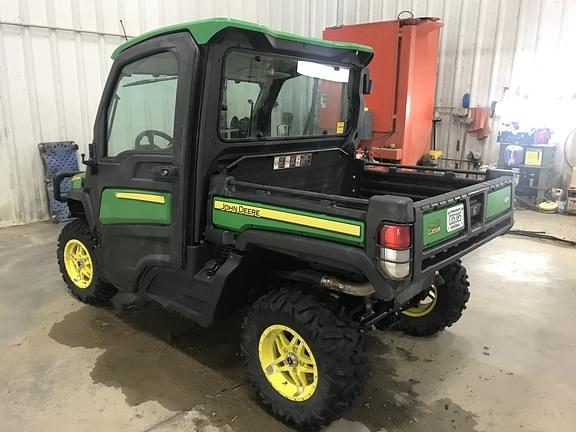 Image of John Deere XUV 835R equipment image 2