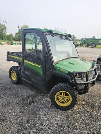 Main image John Deere XUV 835R