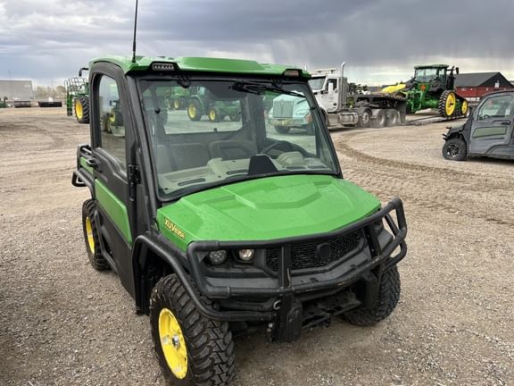 2018 John Deere XUV 835R Equipment Image0