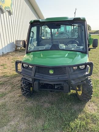 Image of John Deere XUV 835R equipment image 1