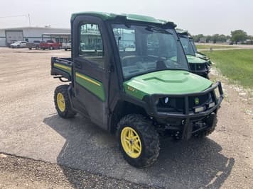 Main image John Deere XUV 835R