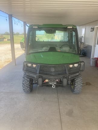 Image of John Deere XUV 835R equipment image 1
