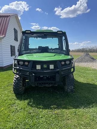Image of John Deere XUV 835R equipment image 1