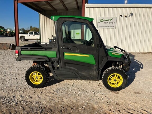 Main image John Deere XUV 835R