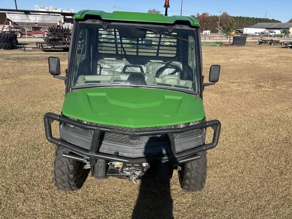 Image of John Deere XUV 835R equipment image 1