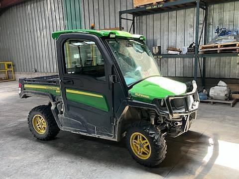 Image of John Deere XUV 835R equipment image 1