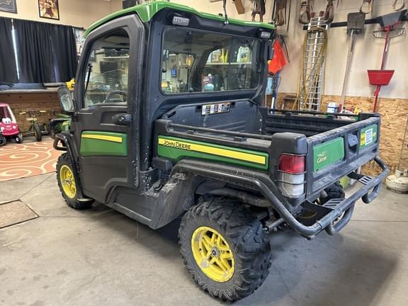 Image of John Deere XUV 835R equipment image 4