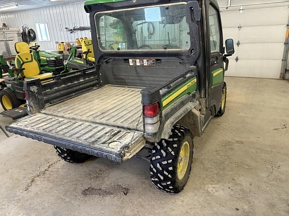 Image of John Deere XUV 835R equipment image 2