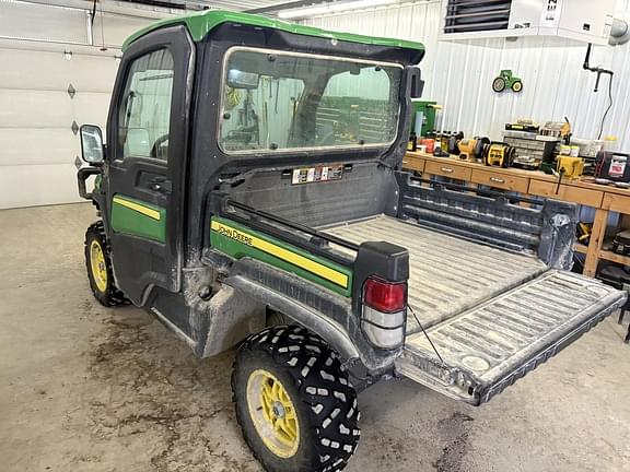 Image of John Deere XUV 835R equipment image 3