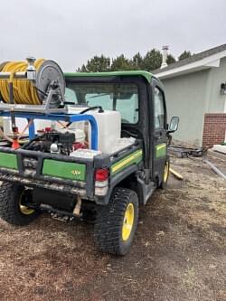 Image of John Deere XUV 835R equipment image 2