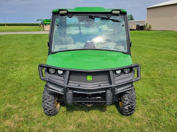 Image of John Deere XUV 835R equipment image 1