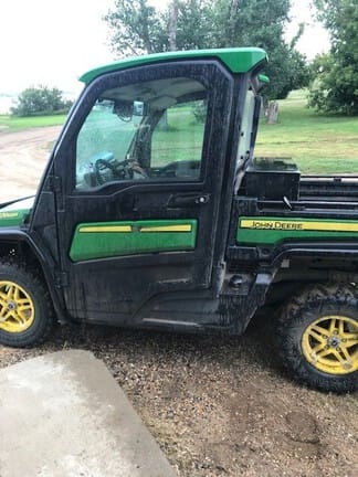 Main image John Deere XUV 835R