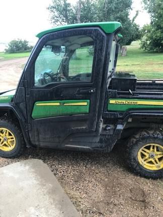 Main image John Deere XUV 835R