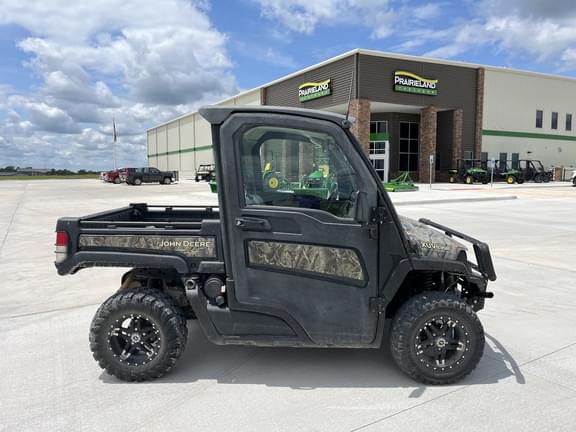 Image of John Deere XUV 835R equipment image 4