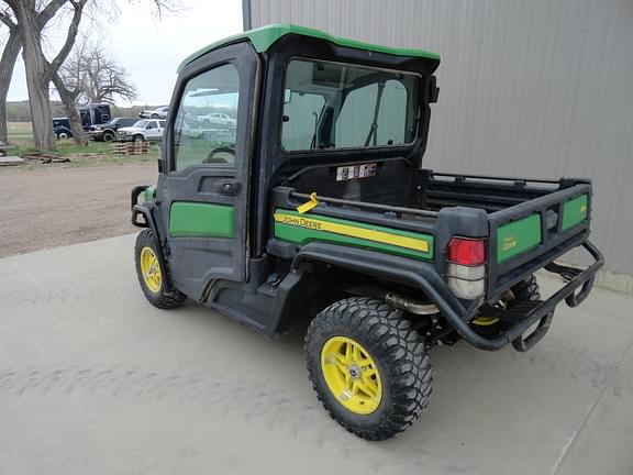 Image of John Deere XUV 835R equipment image 2