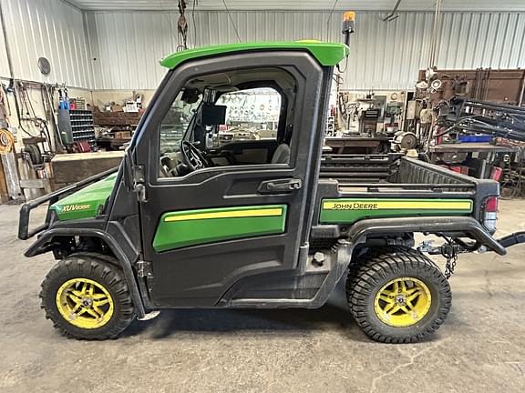 Image of John Deere XUV 835R equipment image 3