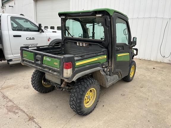 Image of John Deere XUV 835R equipment image 2