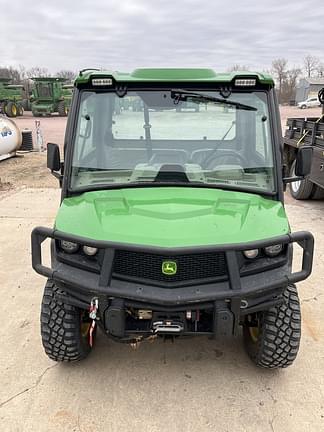 Image of John Deere XUV 835R equipment image 1